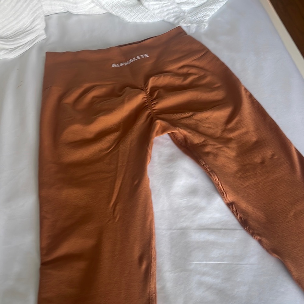 Alphalete Leggings